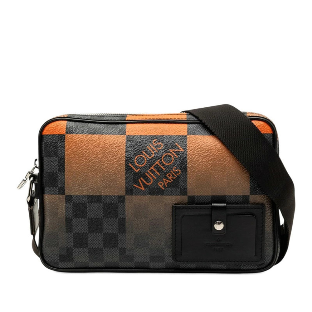 Louis Vuitton Damier Graphite Black Giant Alpha Messenger Crossbody Shoulder